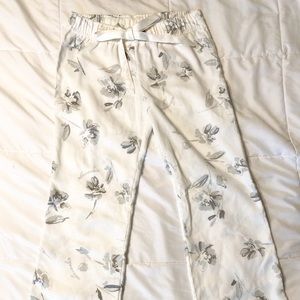 Abercrombie kids extra large sleep/lounge pants off white and grey floral print
